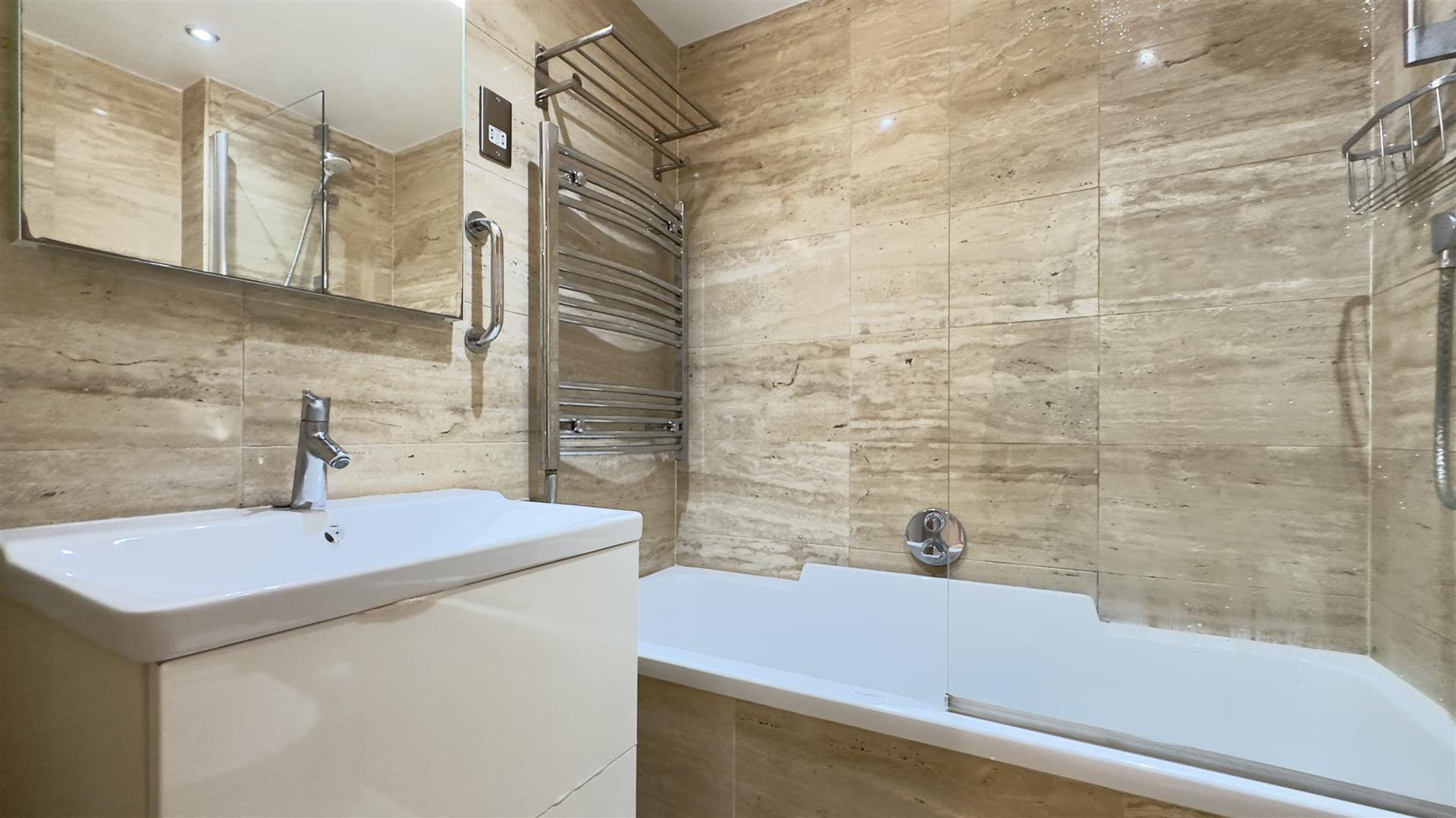  Image of Apartment - 1 Bedrooms - 1 Bathrooms for Sale in Ocean Spa Plaza-Gibraltar, Image 7